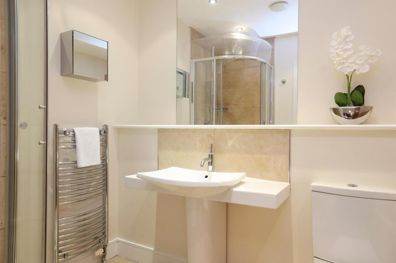 Joivy Spacious 2 Bed,2 Bath Flat, Free Parking And Rooftop Terrace Edinburgh Luaran gambar