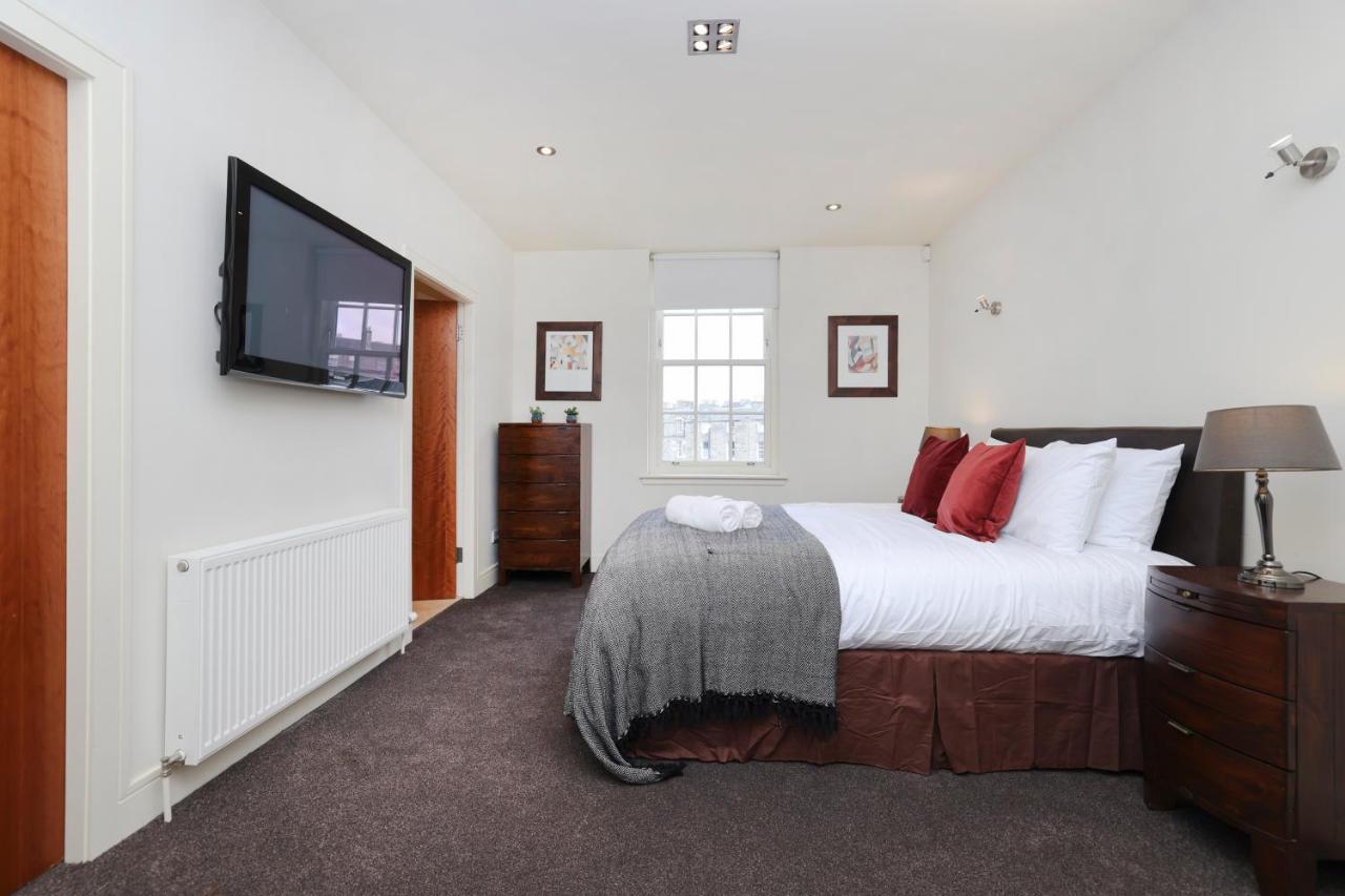 Joivy Spacious 2 Bed,2 Bath Flat, Free Parking And Rooftop Terrace Edinburgh Luaran gambar