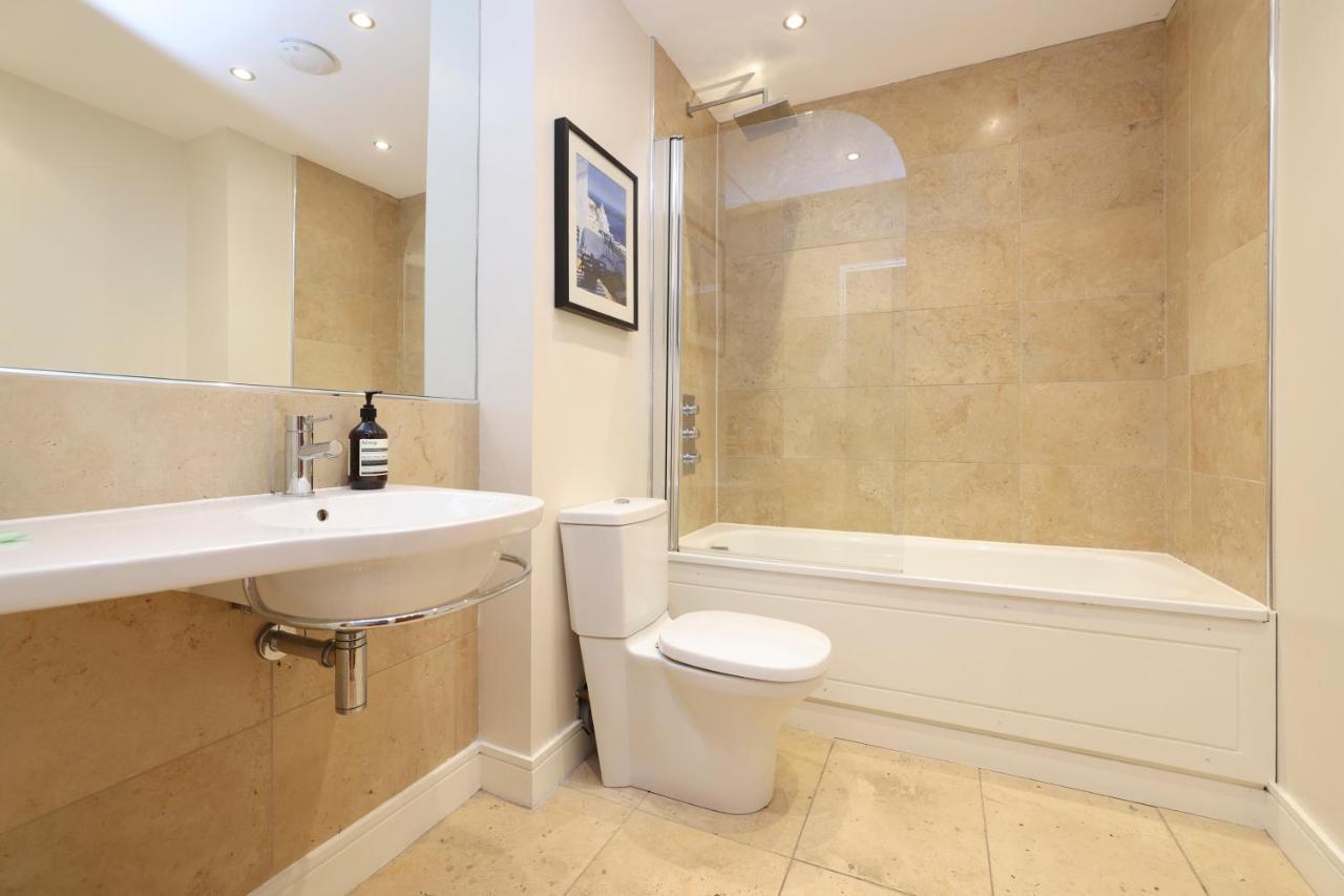 Joivy Spacious 2 Bed,2 Bath Flat, Free Parking And Rooftop Terrace Edinburgh Luaran gambar
