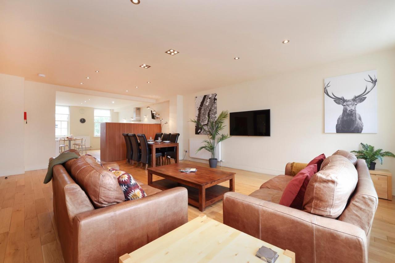 Joivy Spacious 2 Bed,2 Bath Flat, Free Parking And Rooftop Terrace Edinburgh Luaran gambar