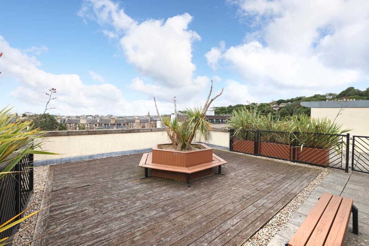 Joivy Spacious 2 Bed,2 Bath Flat, Free Parking And Rooftop Terrace Edinburgh Luaran gambar